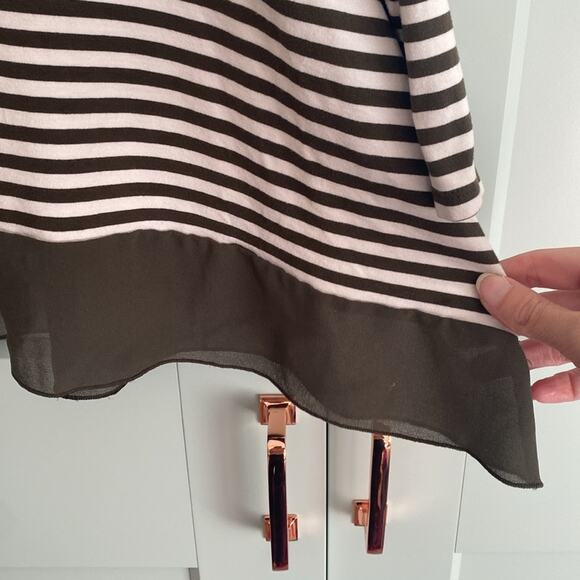 Chicos sheer shark bite hem green and white stripe long sleeve tunic sz 3 XL - Picture 2 of 5